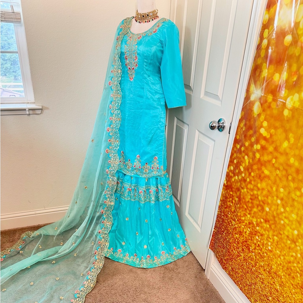 Brand new garara suit 3 pieces